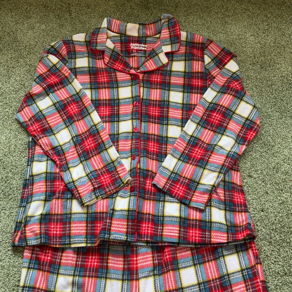 NWT Jammies for your Families Pajamas
